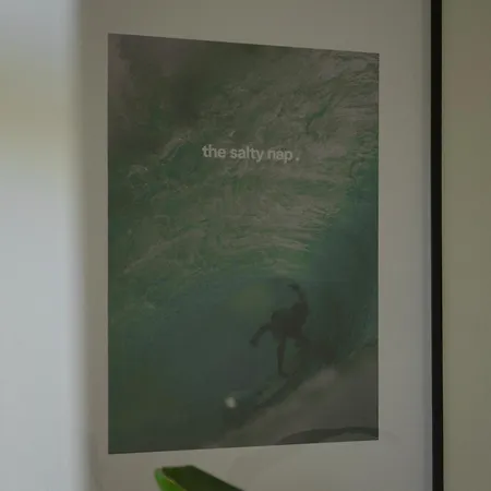 招待所 The Salty Nap